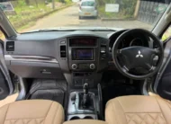 2012 Mitsubishi Pajero