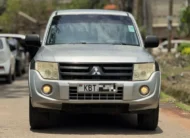 2012 Mitsubishi Pajero