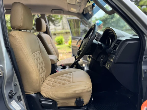 2012 Mitsubishi Pajero