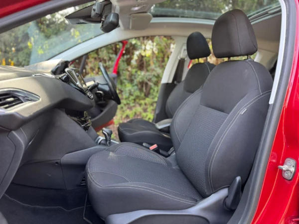 2019 Peugeot 208 Moonroof Low Mileage