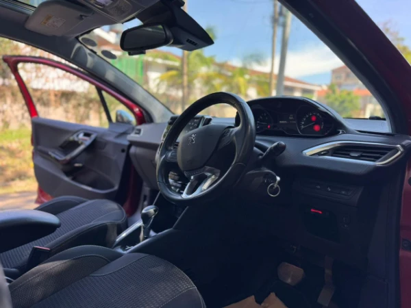 2019 Peugeot 208 Moonroof Low Mileage
