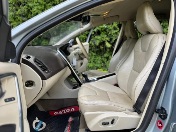 2014 Volvo XC60 T5