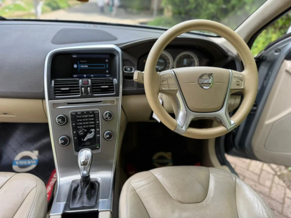 2014 Volvo XC60 T5