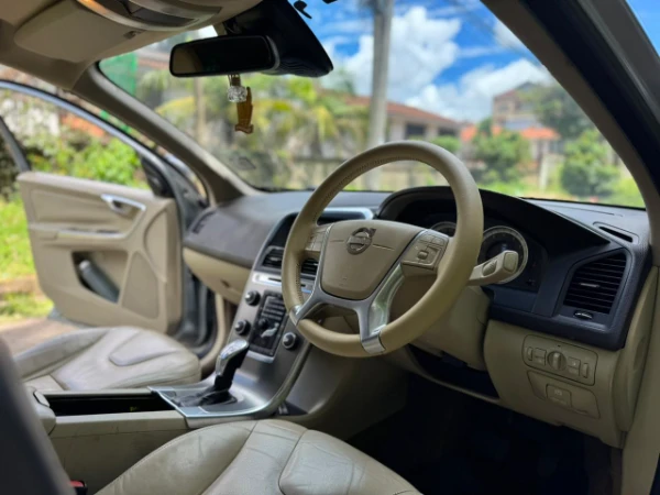 2014 Volvo XC60 T5