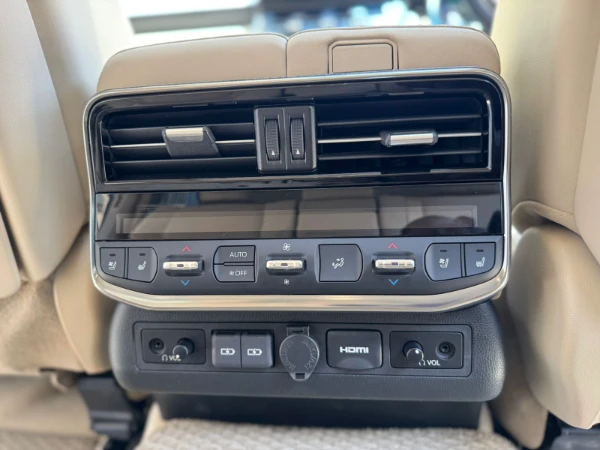 2023 Toyota Land Cruiser ZX LC300 Fully Loaded