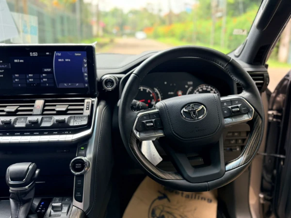 2023 Toyota Land Cruiser ZX LC300 Fully Loaded