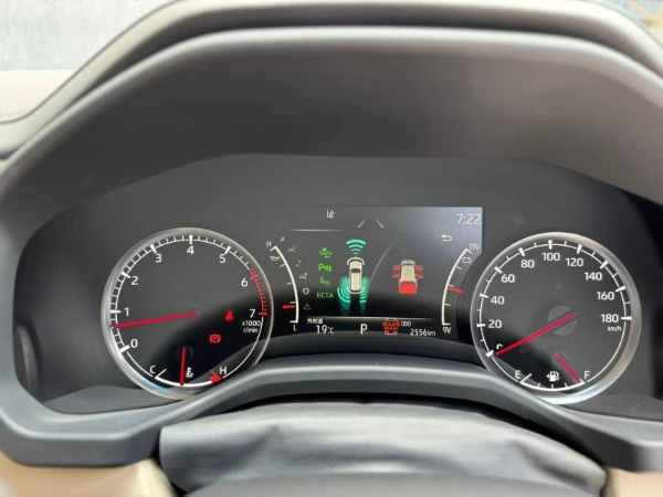 2023 Toyota Land Cruiser ZX LC300 Fully Loaded