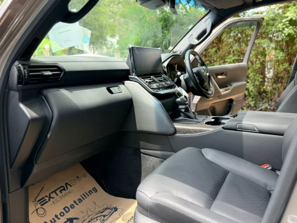 2023 Toyota Land Cruiser ZX LC300 Fully Loaded