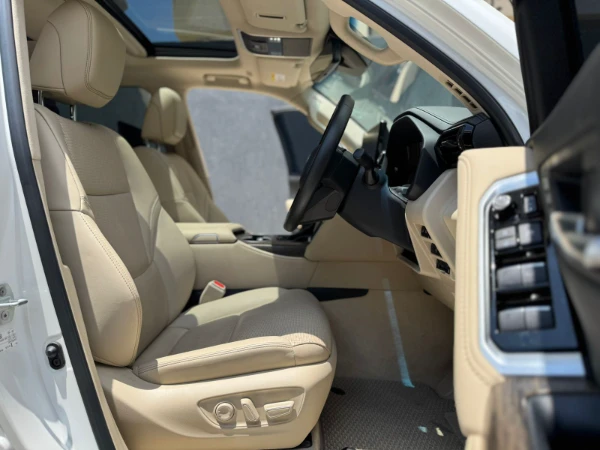 2023 Toyota Land Cruiser ZX LC300 Fully Loaded