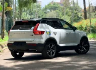 2019 Volvo XC40 T5 R-Design Sunroof