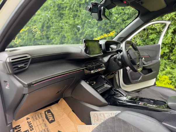 2021 Peugeot 2008 Fully Loaded Sunroof