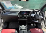 2019 Mercedes Benz B180 Sunroof