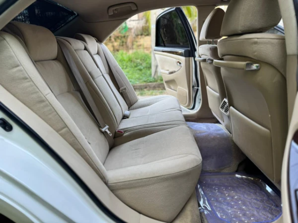 2009 Toyota Crown Royal Saloon