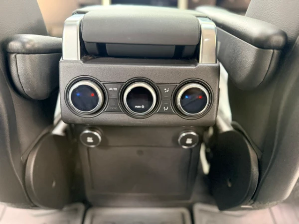 2018 LandRover Discovery HSE TD6 Sunroof