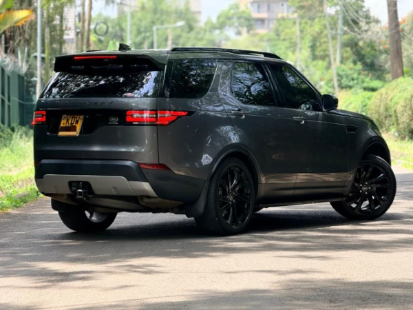 2018 LandRover Discovery HSE TD6 Sunroof
