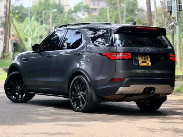 2018 LandRover Discovery HSE TD6 Sunroof
