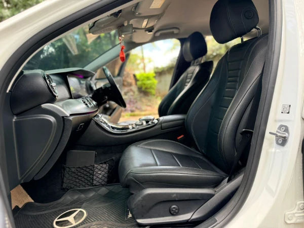 2017 Mercedes Benz E200 4Matic