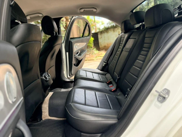 2017 Mercedes Benz E200 4Matic