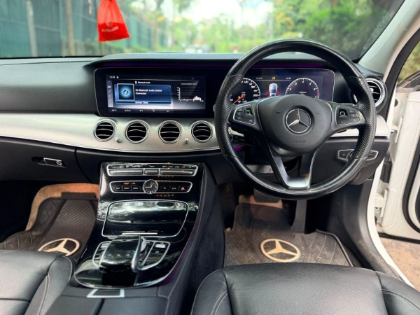 2017 Mercedes Benz E200 4Matic