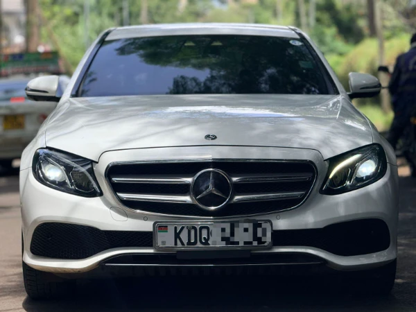 2017 Mercedes Benz E200 4Matic