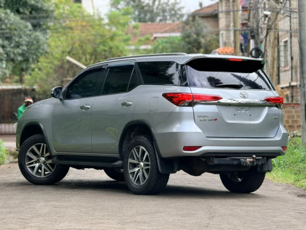 2017 Toyota Fortuner 2.8