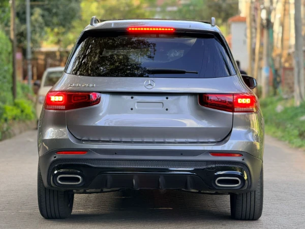 2021 Mercedes Benz GLB Sunroof