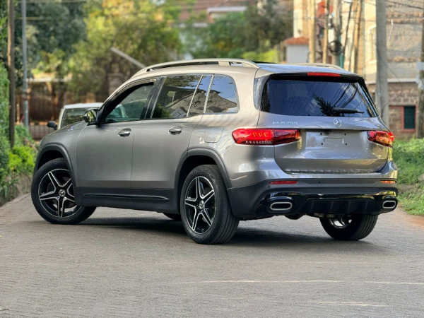 2021 Mercedes Benz GLB Sunroof