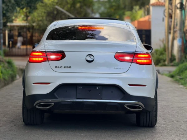 2018 Mercedes Benz GLC250 4MATIC Sunroof