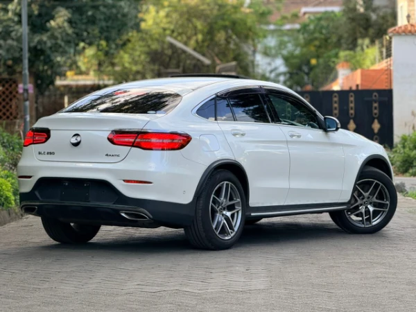 2018 Mercedes Benz GLC250 4MATIC Sunroof