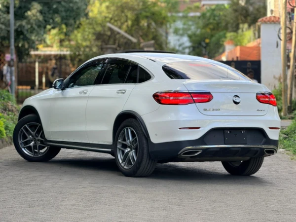 2018 Mercedes Benz GLC250 4MATIC Sunroof