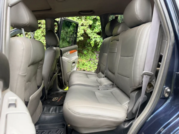 2004 Toyota LandCruiser Prado J120