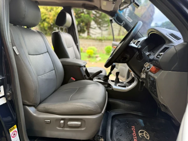 2004 Toyota LandCruiser Prado J120