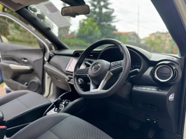 2020 Nissan Kicks NewShape