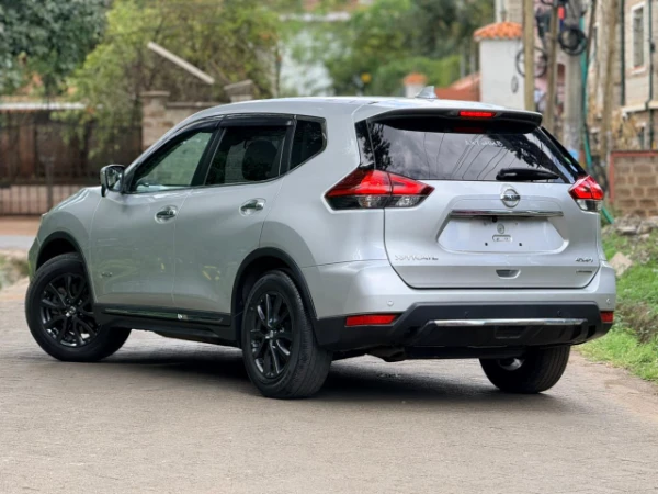2020 Nissan X-Trail Hybrid Low Mileage