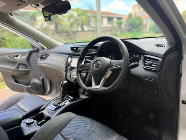 2020 Nissan X-Trail Hybrid Low Mileage