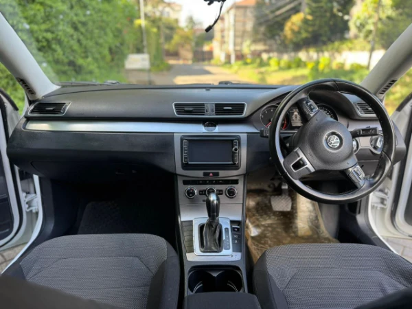 2013 Volkswagen Passat Low Mileage