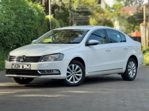 2013 Volkswagen Passat Low Mileage