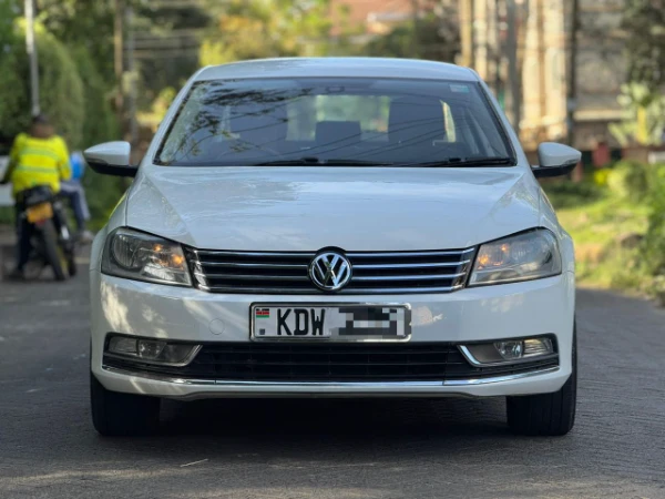 2013 Volkswagen Passat Low Mileage