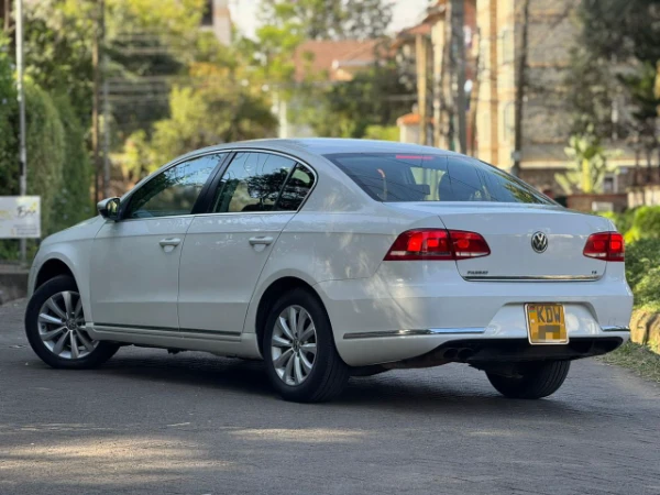2013 Volkswagen Passat Low Mileage