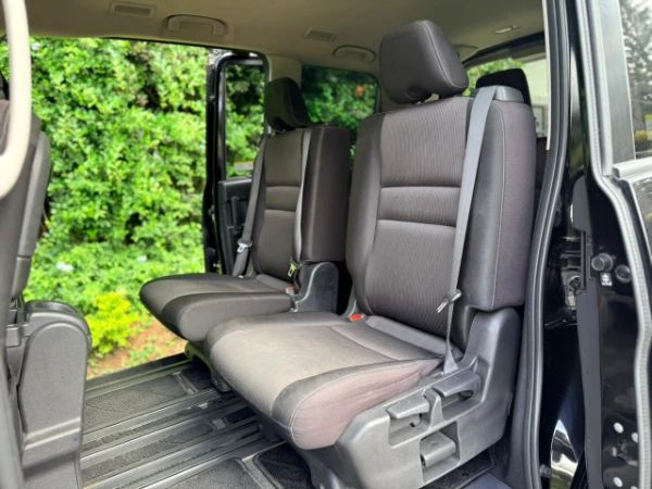 2018 Nissan Serena Highway Star