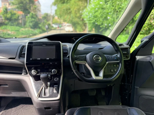 2018 Nissan Serena Highway Star