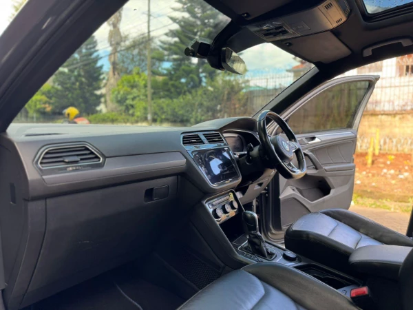 2018 Volkswagen Tiguan TSI 4MOTION Sunroof