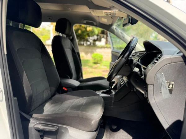 2013 Volkswagen Passat Low Mileage