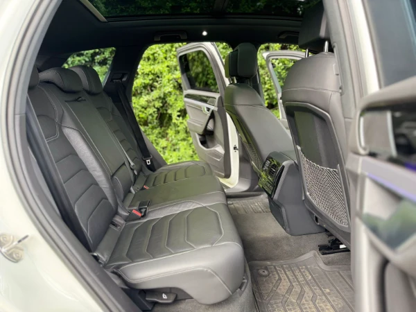 2019 Volkswagen Touareg TDI Sunroof
