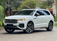 2019 Volkswagen Touareg TDI Sunroof