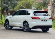 2019 Volkswagen Touareg TDI Sunroof