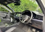 2019 Volkswagen Touareg TDI Sunroof