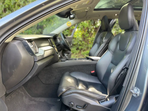 2018 Volvo XC60 T5 AWD Sunroof