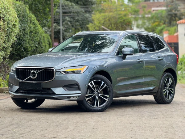 2018 Volvo XC60 T5 AWD Sunroof