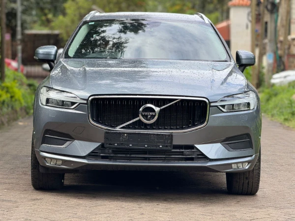 2018 Volvo XC60 T5 AWD Sunroof